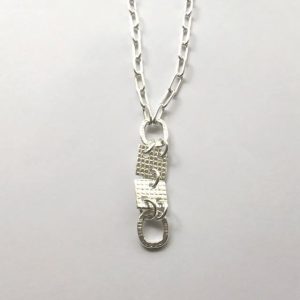 Action Necklace